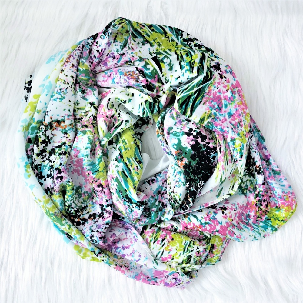 MOHITO colorful floral print square scarf